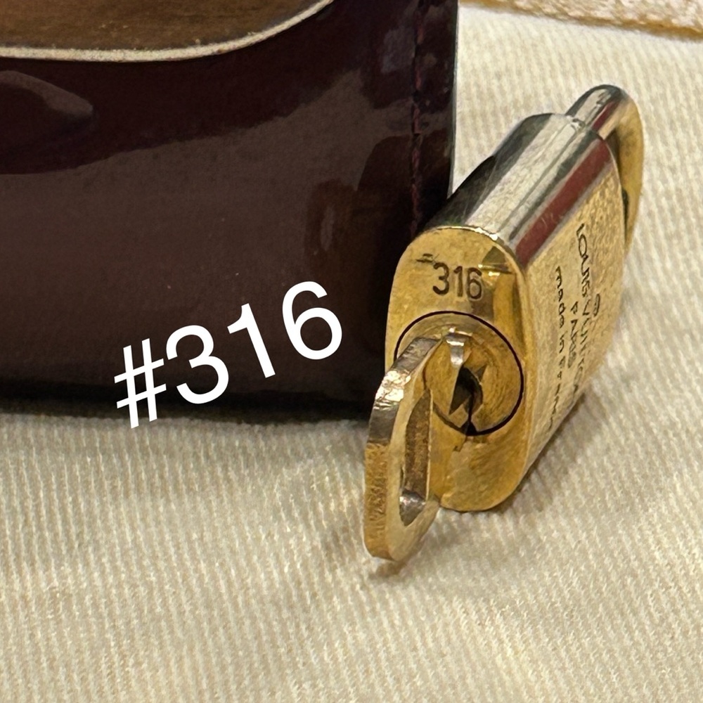 #300 Series Louis Vuitton Authenticated Brass Padlock Sets - Picture 5 of 13